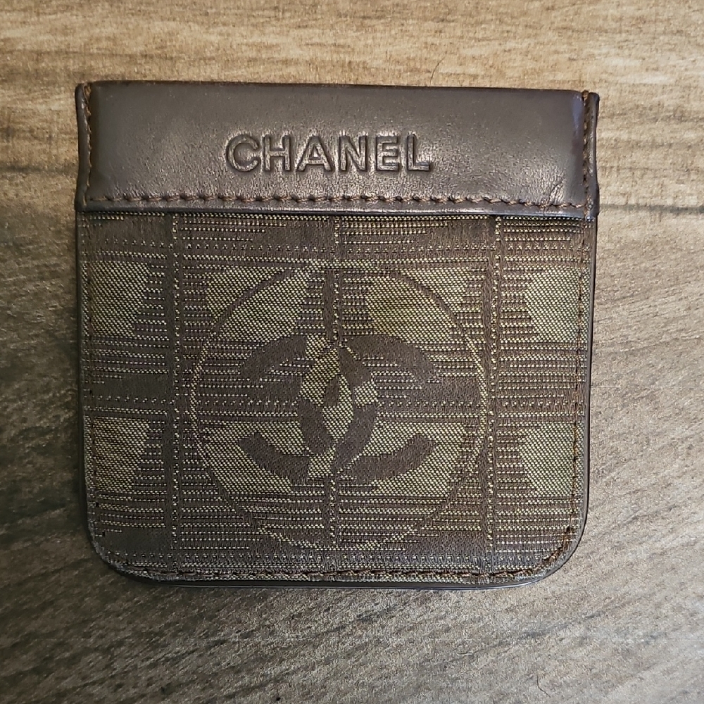 CHANEL Black and Brown Coin Pouch